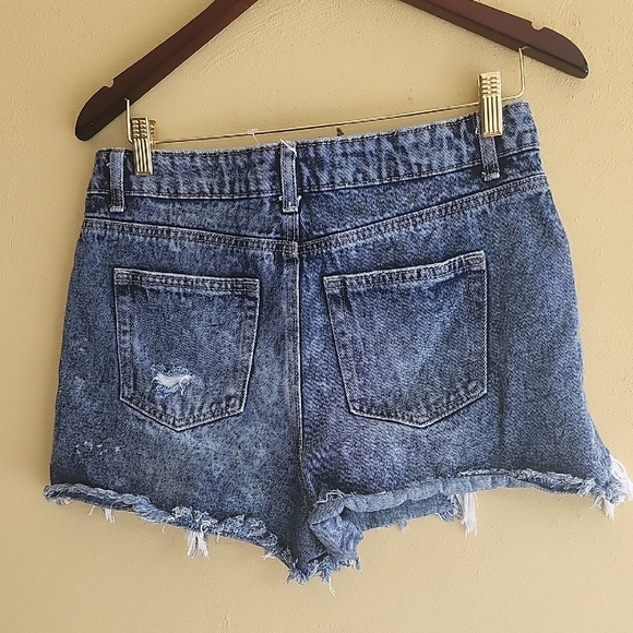 Distressed Blue Jean Shorts with Raw Hem - Picture 5 of 6
